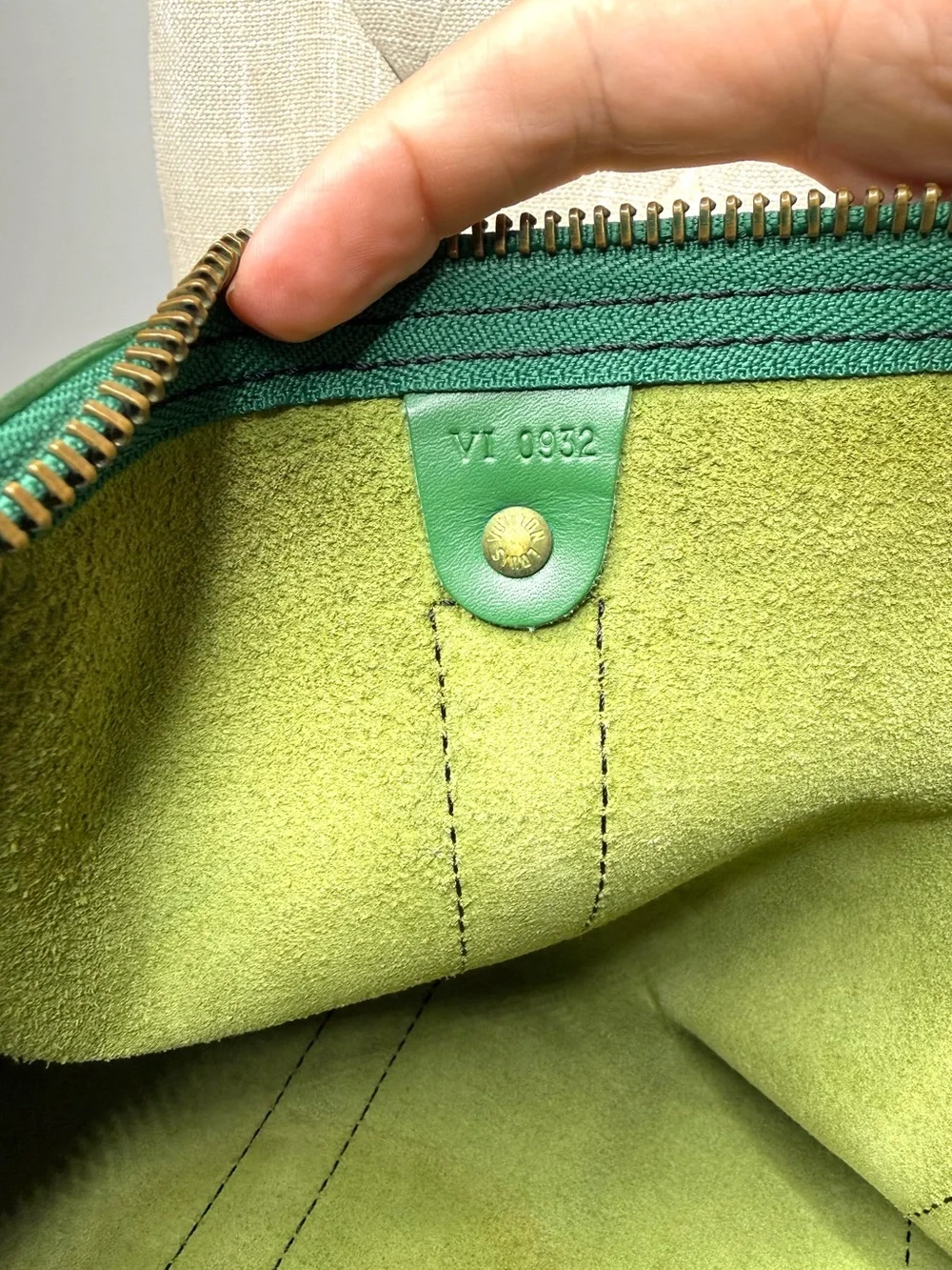 Authentic Louis Vuitton unisex Keepall 50 travel bag M42964 green Epi leather